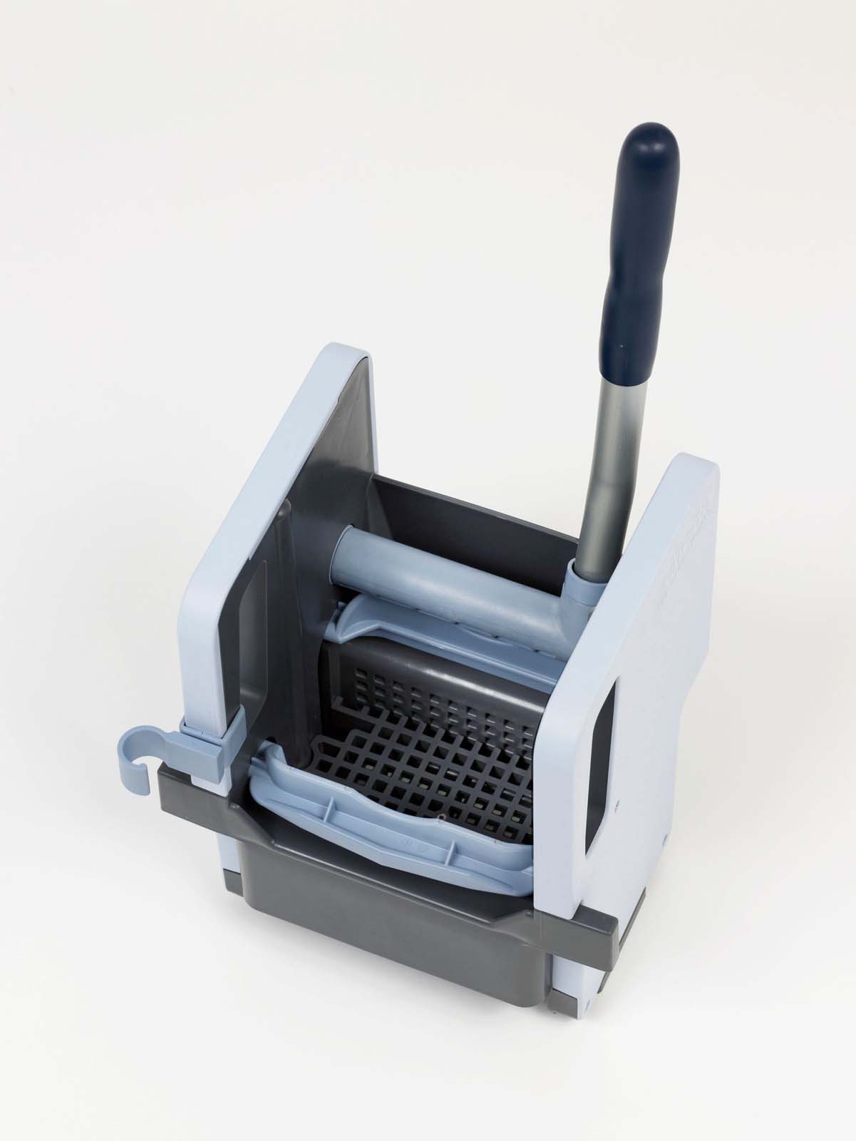 set_1_Medium-Vertical_press_ho_59.jpg